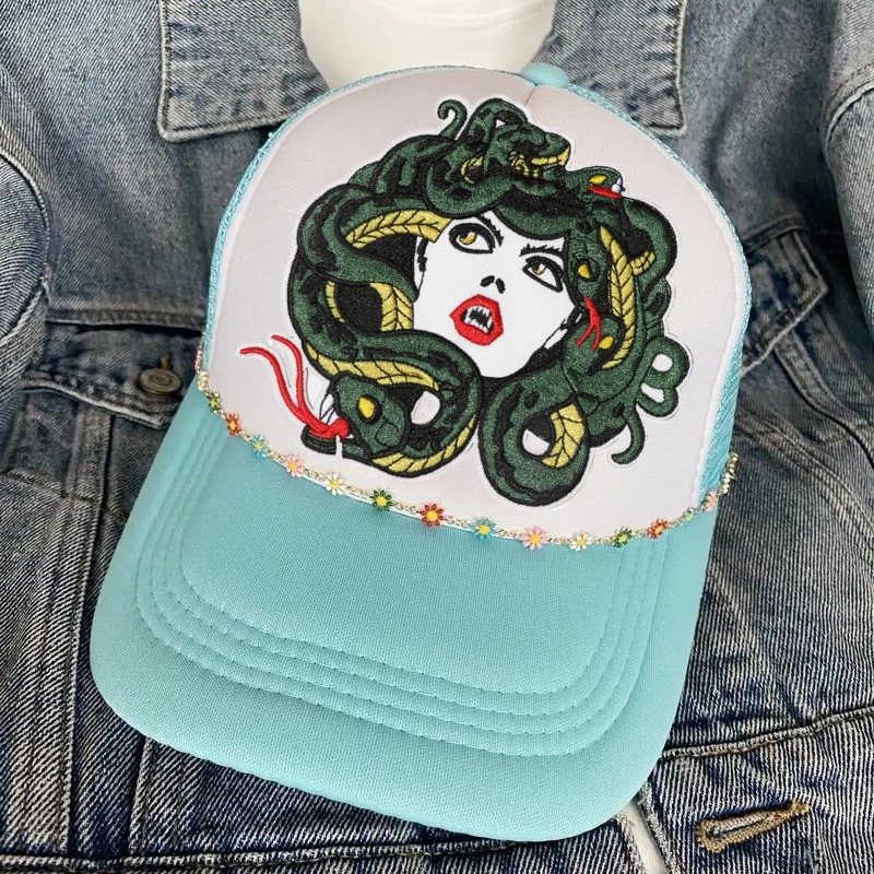 Embroidery Hat Machine - 漫画とアニメの刺embroideredパッチ,衣類,帽子,バッグ,ジャケット,ギフト,粘着バッジ,1個