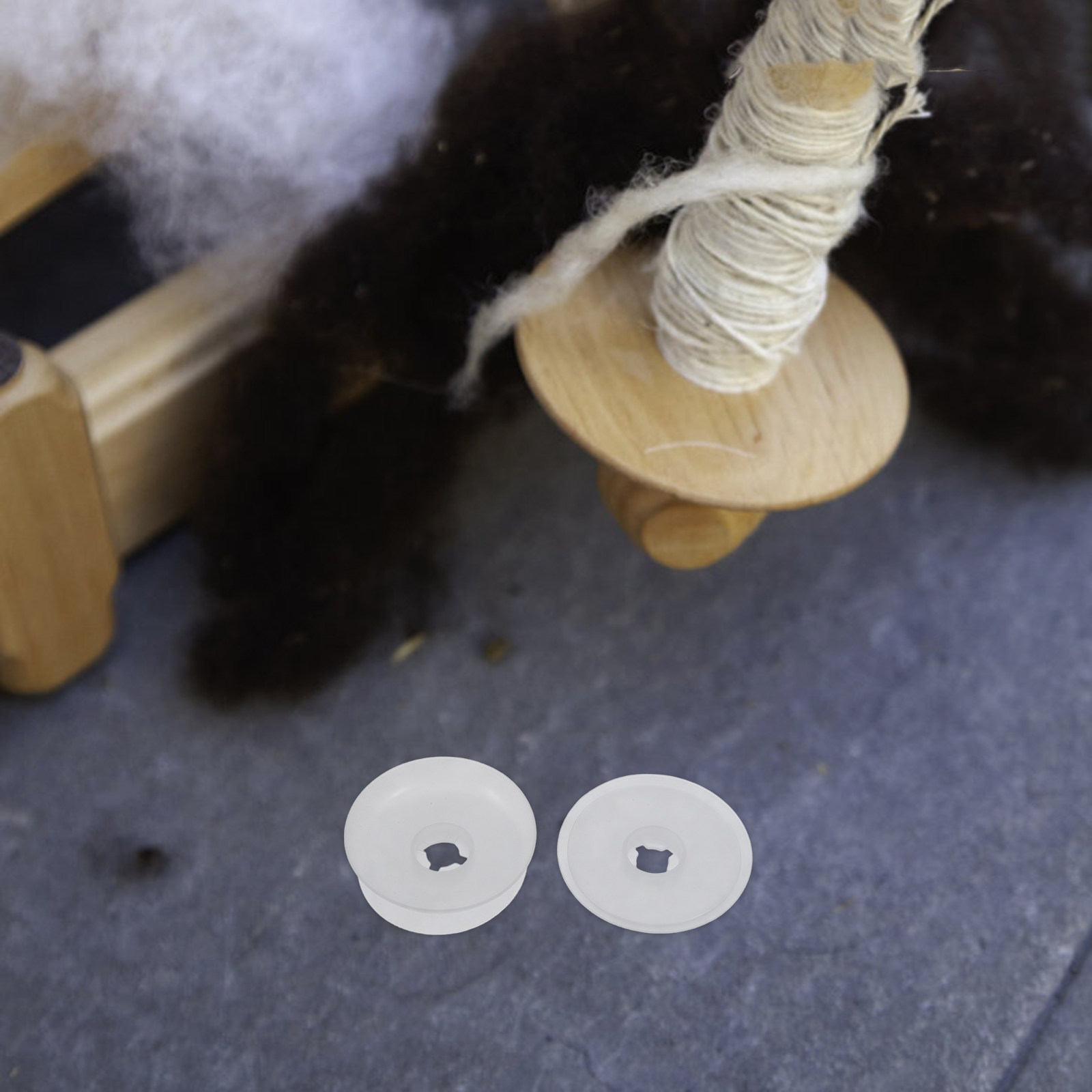 Embroidery Threads - 10個入り 空ボビン 糸用 プラスチックスプールホルダー 絡まない設計 縫製