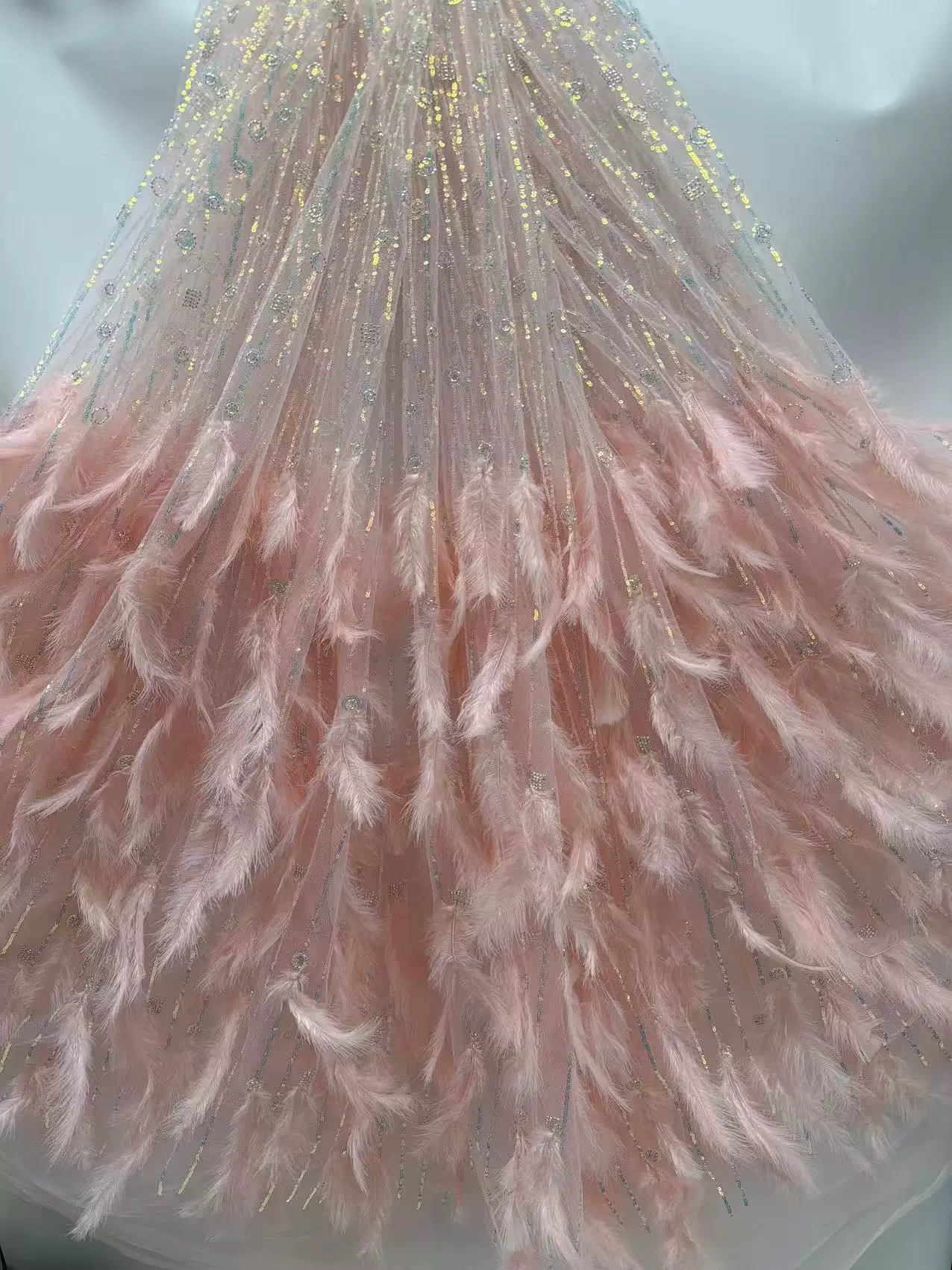 5ヤードフェザービーズチューブスパンコール刺繍レース生地、ウ - Embroidery Wedding のレビューと価格