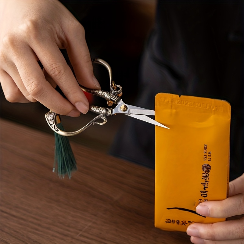 中国製ヴィンテージミニ刺繍はさみ、タッセル装飾クラフトシザー - Embroidery Scissors Small のレビューと価格