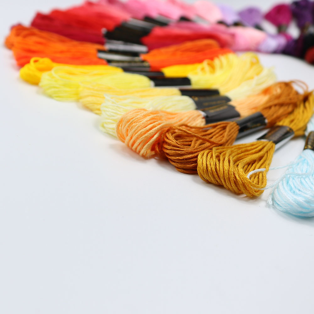 固定された50色のクロスステッチ糸。 テリレン綿刺繍糸。 1 - Embroidery Diy のレビューと価格