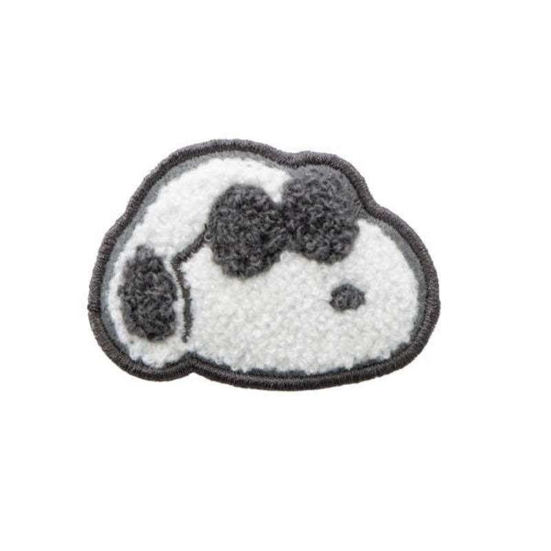かわいいスヌーピー漫画刺繍バッジ、日本のアニメチャーリーブラ - Embroidery Diy のレビューと価格