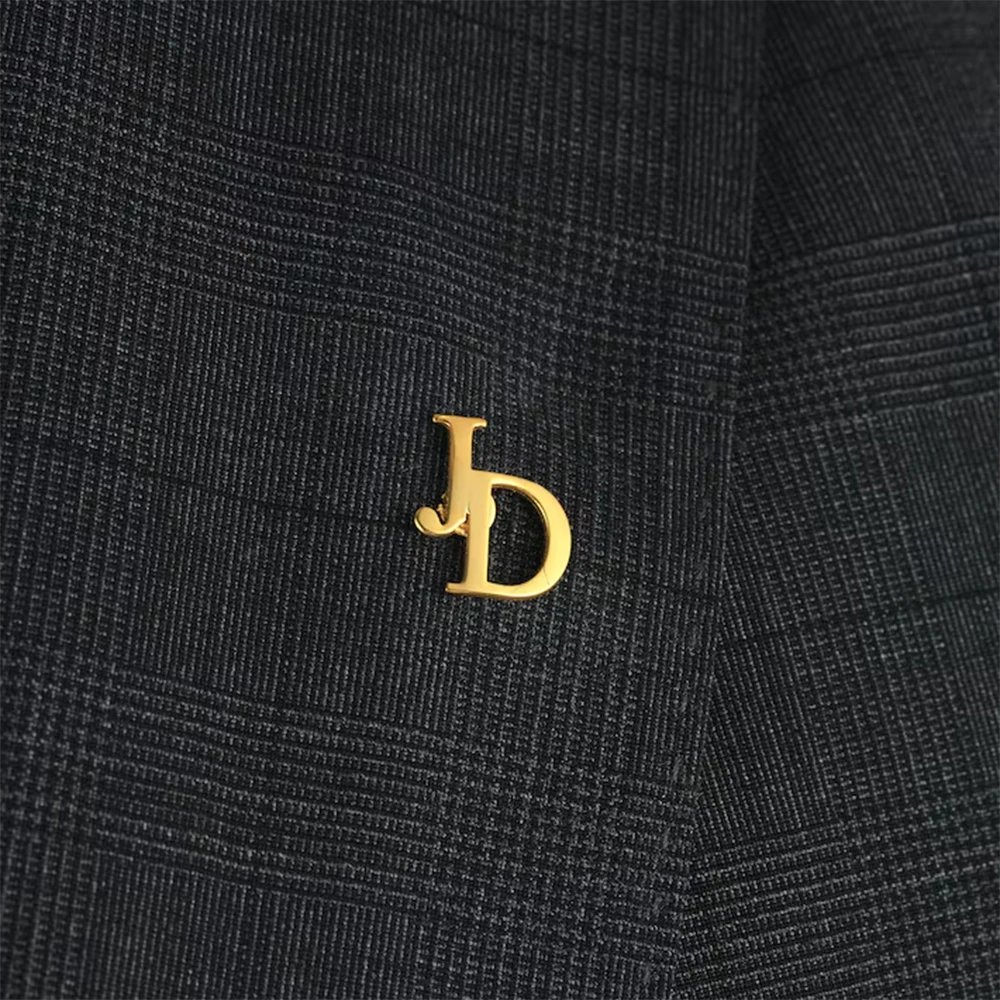 女性のためのパーソナライズされた名前の最初のブローチ,ステン - Embroidery Names のレビューと価格
